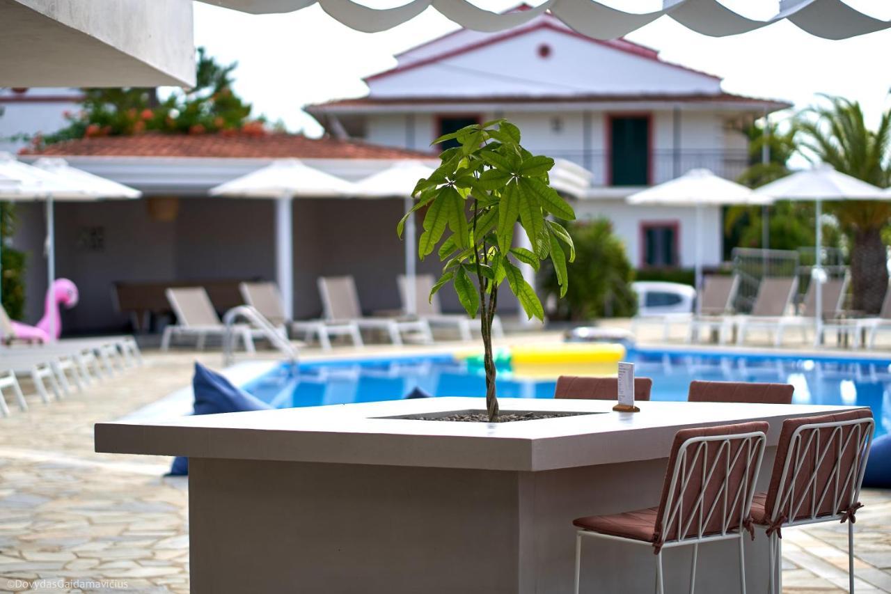 Seaside Suites Kávos Exteriör bild