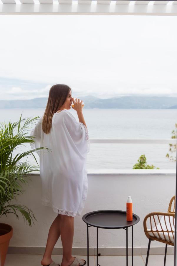 Seaside Suites Kávos Exteriör bild